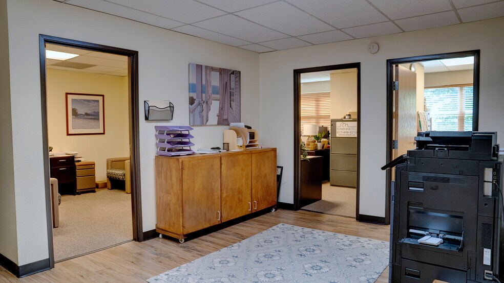 More Photos Of 5318 Bransford Rd, Colleyville Office For Sale