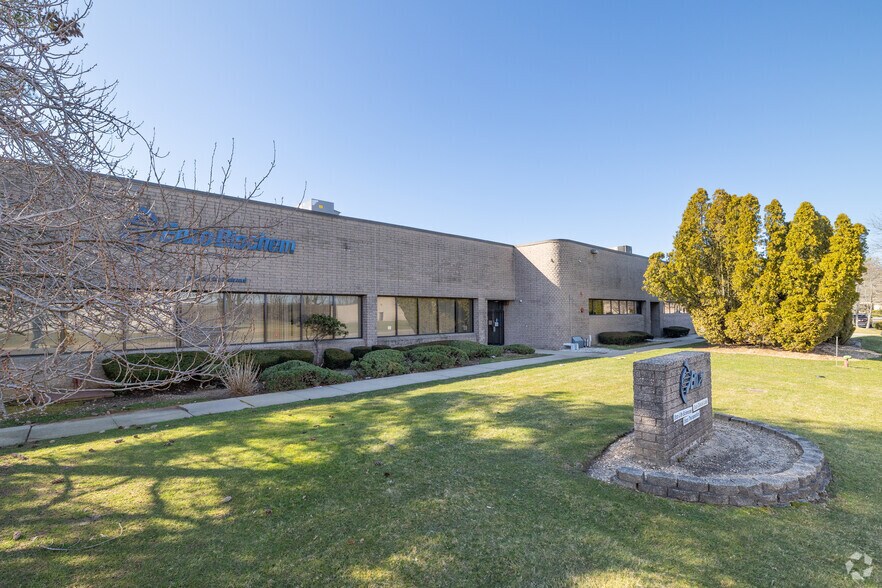 Primary Photo Of 60 Executive Blvd, Farmingdale Manufacturing For Sale