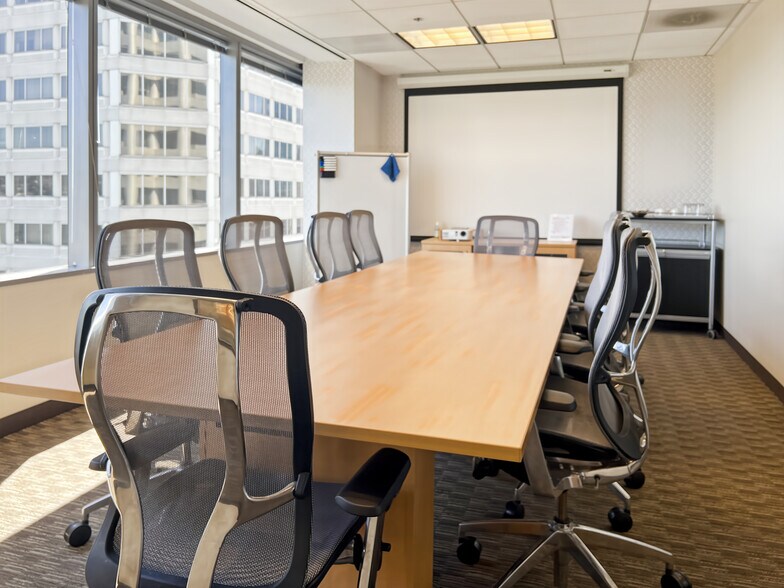 More Photos Of 1901 Harrison St, Oakland Coworking Space