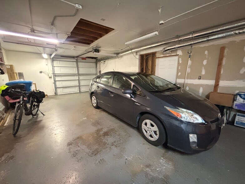 More Photos Of 1701-1707 Gum St, San Mateo General Retail For Lease