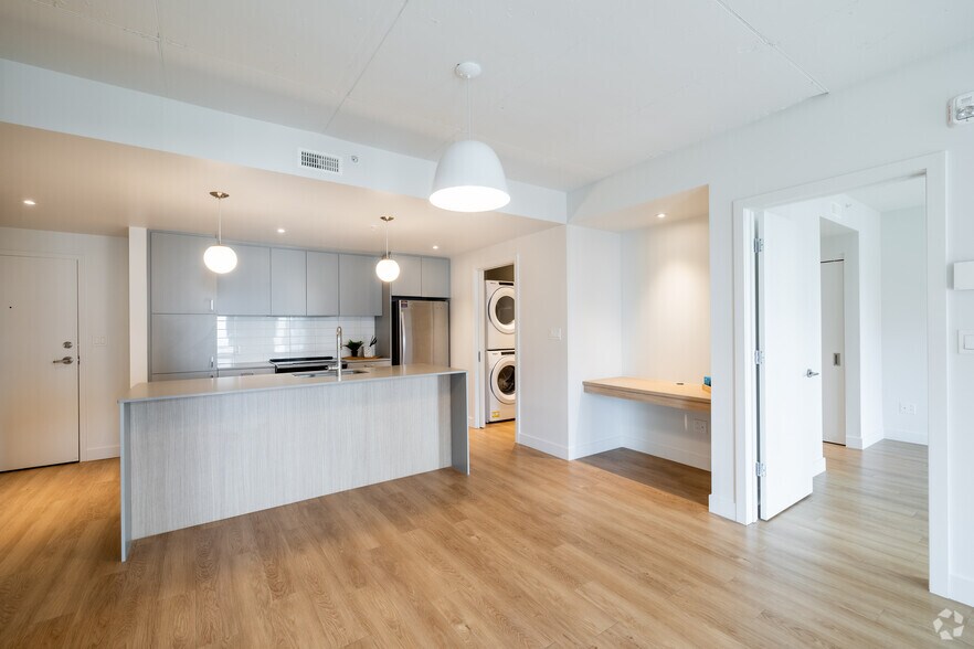 More Photos Of 8405 Pl Saint-Charles, Brossard Apartments For Lease