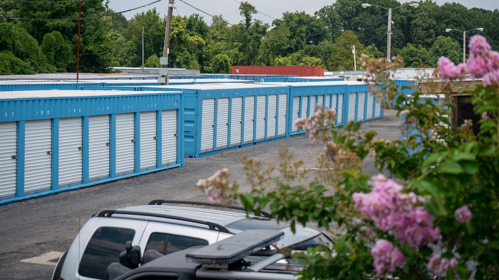 More Photos Of 5808 Allender Rd, White Marsh Self Storage For Lease