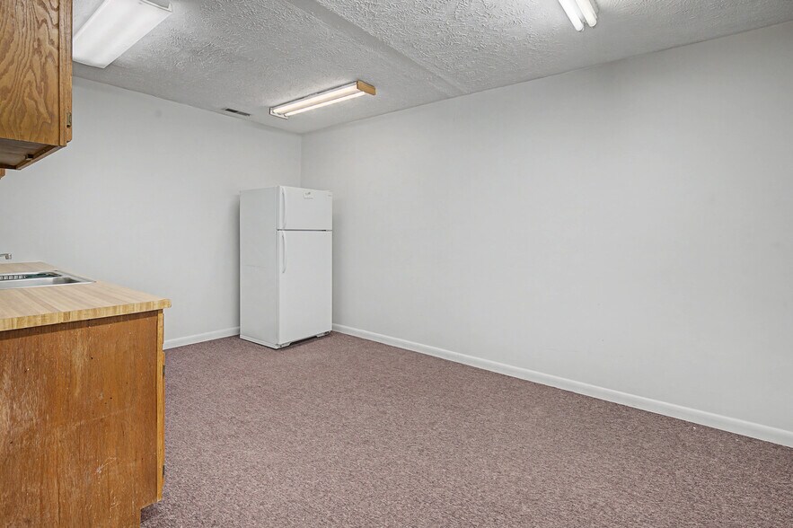 More Photos Of 219 N Main St, Spring Lake Bank For Sale