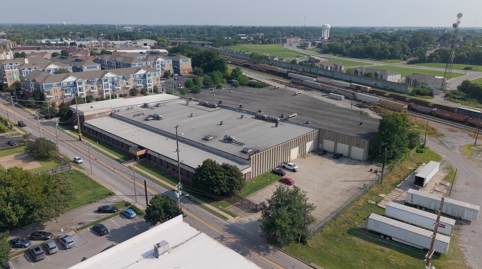 More Photos Of 475 Angliana Ave, Lexington Warehouse For Lease