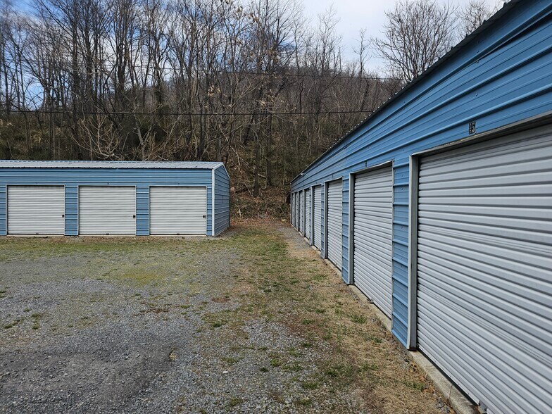 More Photos Of 24503 River rd, Westernport Flex For Sale