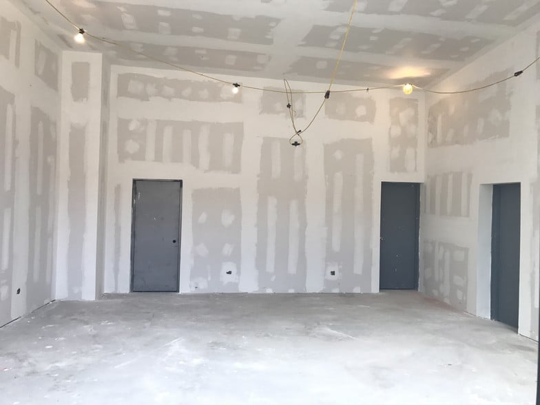 More Photos Of 250 E 137th St, Bronx Warehouse For Sale