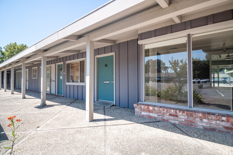 More Photos Of 621 E Campbell Ave, Campbell Medical For Lease