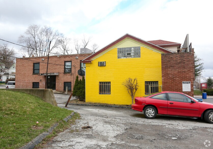 More Photos Of 13308 Euclid Ave, East Cleveland Office For Lease