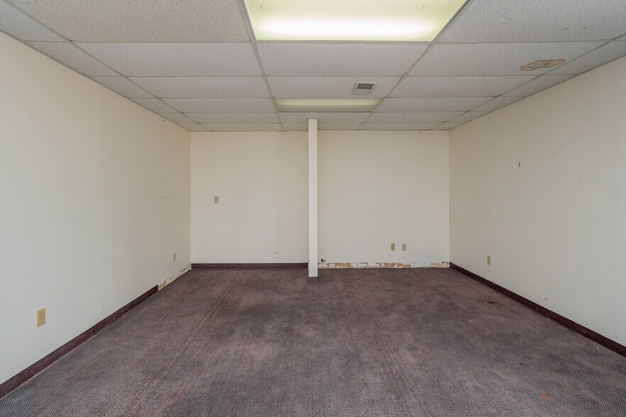 More Photos Of 730 Memorial Dr, Bessemer Medical For Sale