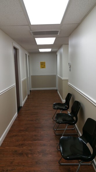 More Photos Of 2706-2708 Artesia Blvd, Redondo Beach Storefront Retail Office For Lease