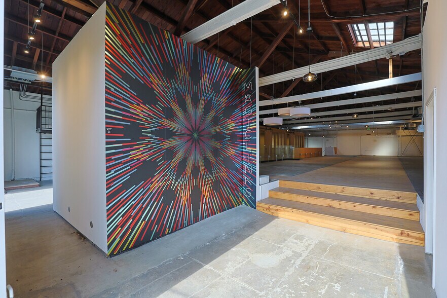 More Photos Of 350-360 Sunset Ave, Venice Warehouse For Lease