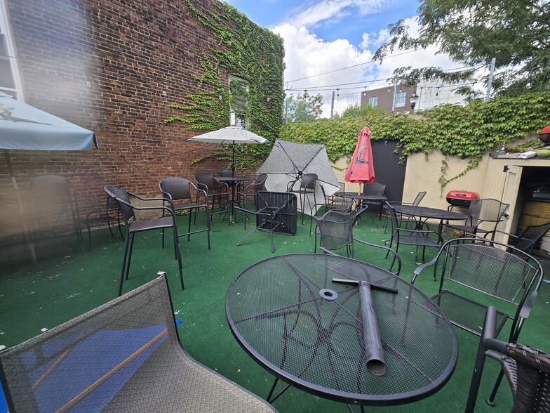 More Photos Of 415-417 Halsey St, Newark Bar For Sale