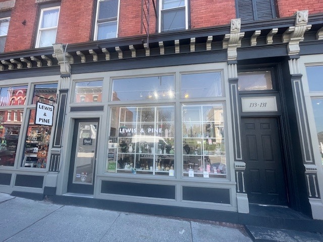 Primary Photo Of 131-137 Main St, Beacon Storefront Retail Residential For Lease