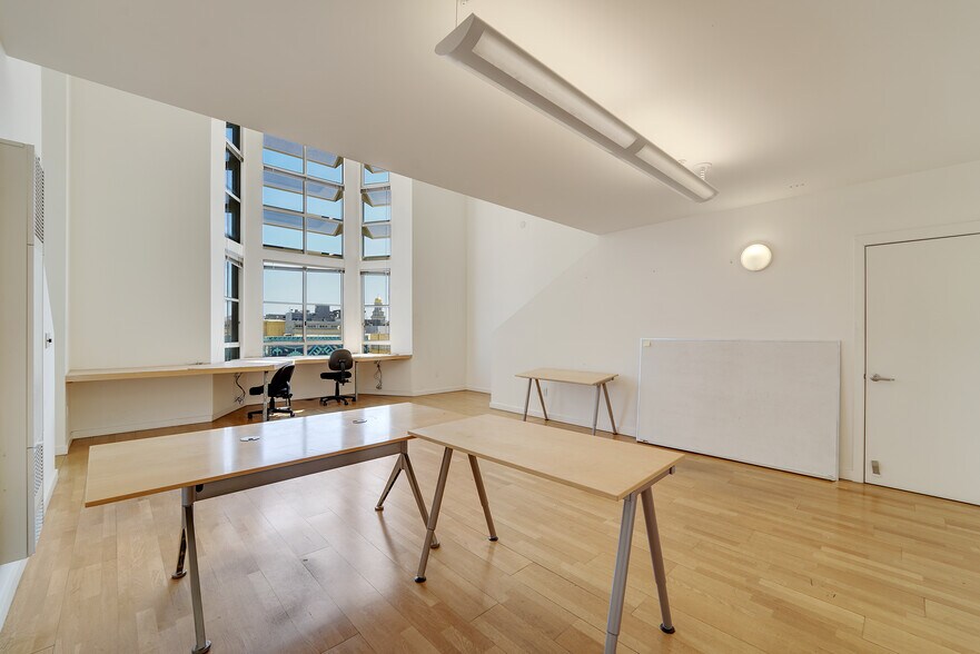 More Photos Of 1328 Mission St, San Francisco Loft Creative Space For Lease