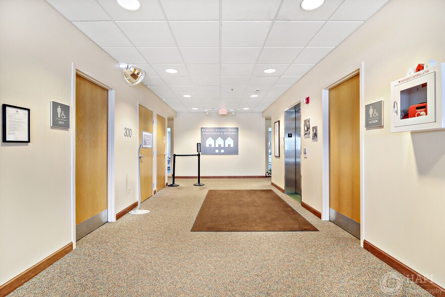 More Photos Of 600 52nd St, Kenosha Office For Lease