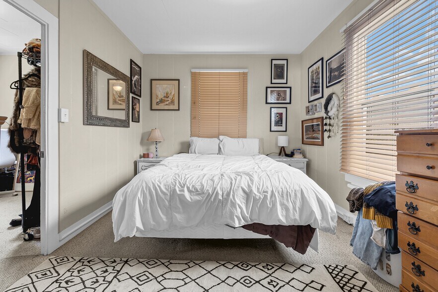 More Photos Of 883 Lighthouse Ave, Monterey General Retail For Sale