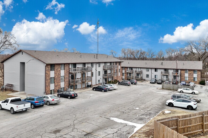 Primary Photo Of 3500 Grand Ave, Ames Apartments For Sale