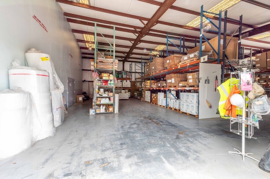 More Photos Of 3001 Faye Rd, Jacksonville Warehouse For Lease