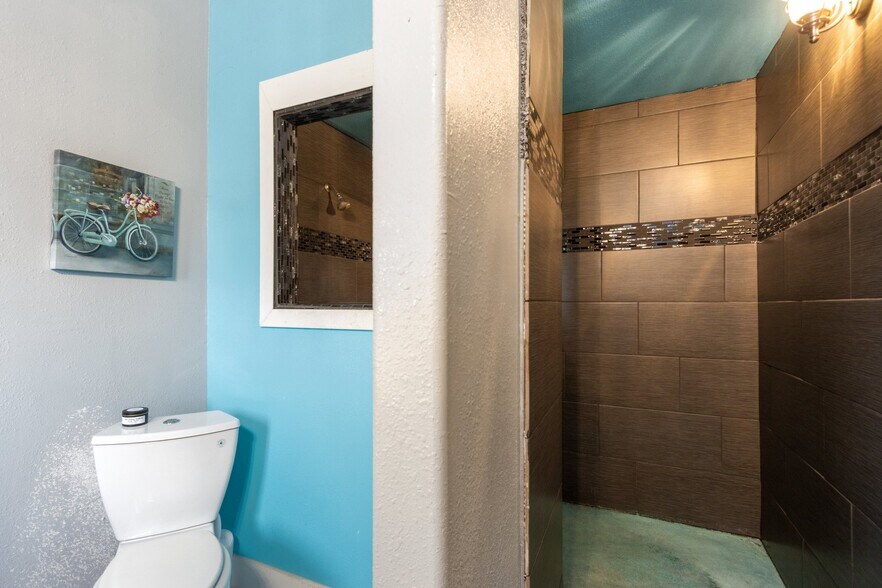 More Photos Of 1419 Old Hardin Rd, Billings Flex For Sale