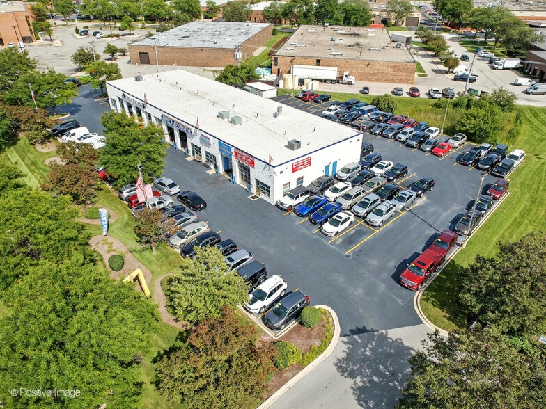 Primary Photo Of 524-530 W Grand Ave, Elmhurst Auto Repair For Sale