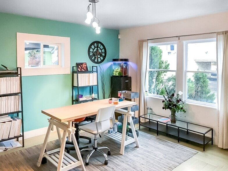 More Photos Of 12 W Taylor St, Reno General Retail For Sale