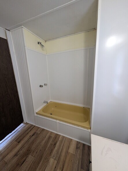 More Photos Of Warren Cir, Grand Ridge Multifamily For Sale