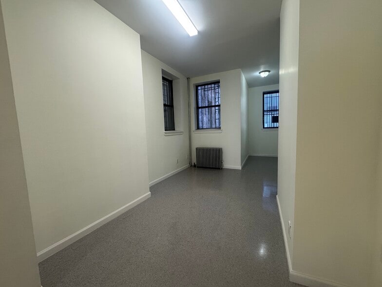 More Photos Of 951 Manhattan Ave, Brooklyn Storefront Retail Residential For Lease