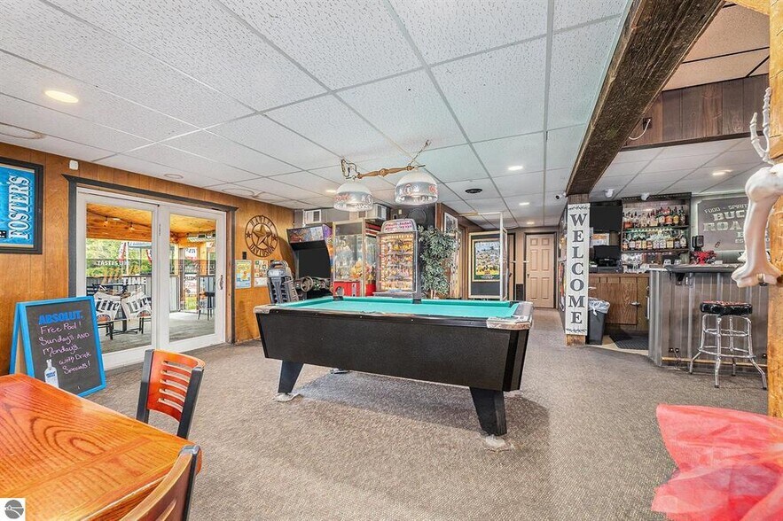 More Photos Of 116 W Wexford Ave, Buckley General Retail For Sale