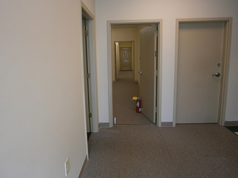More Photos Of 1000 Sany Way, Peachtree City Self Storage For Lease