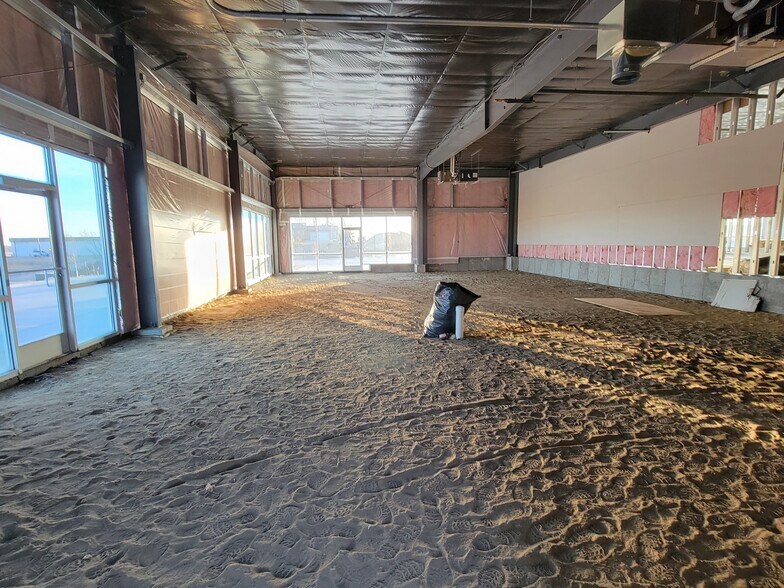 More Photos Of 4700 Ottawa St, Bismarck Storefront For Lease