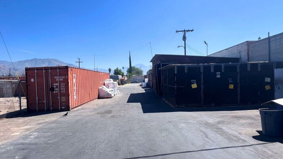 More Photos Of 25598 E Baseline St, San Bernardino Storefront Retail Office For Sale