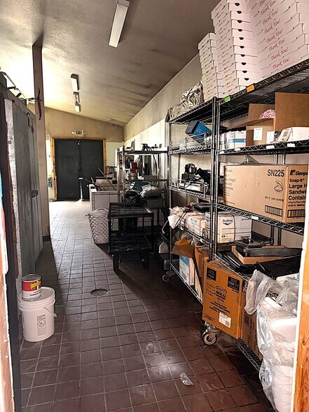 More Photos Of 479 6th Street St, Wells General Retail For Sale