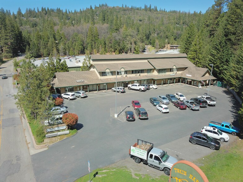 More Photos Of 18701 Tiffeni Dr, Twain Harte Office For Lease