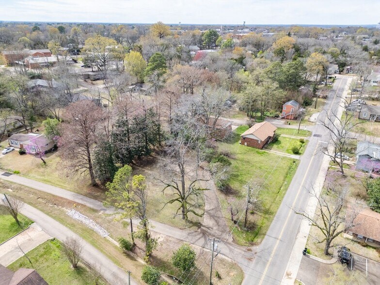 More Photos Of 202 College View St, Starkville Land For Sale