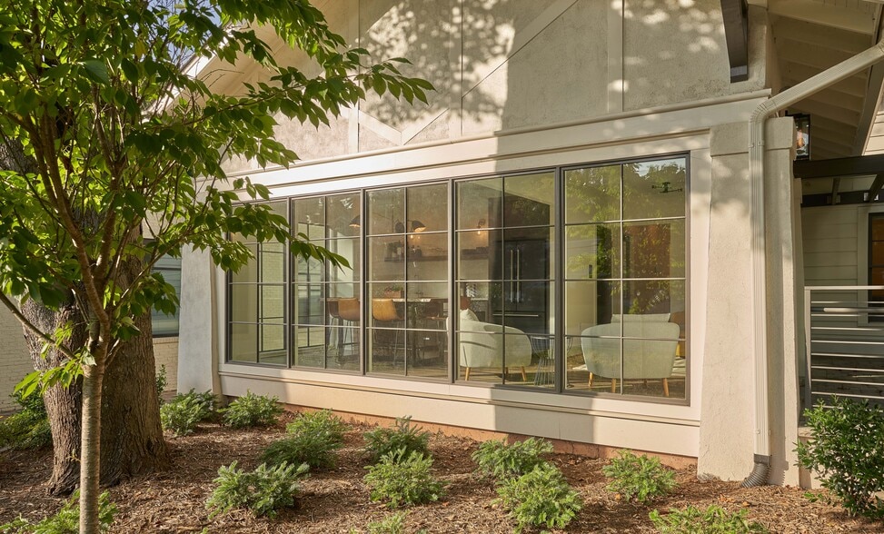 More Photos Of 1015 East Blvd, Charlotte Office For Lease