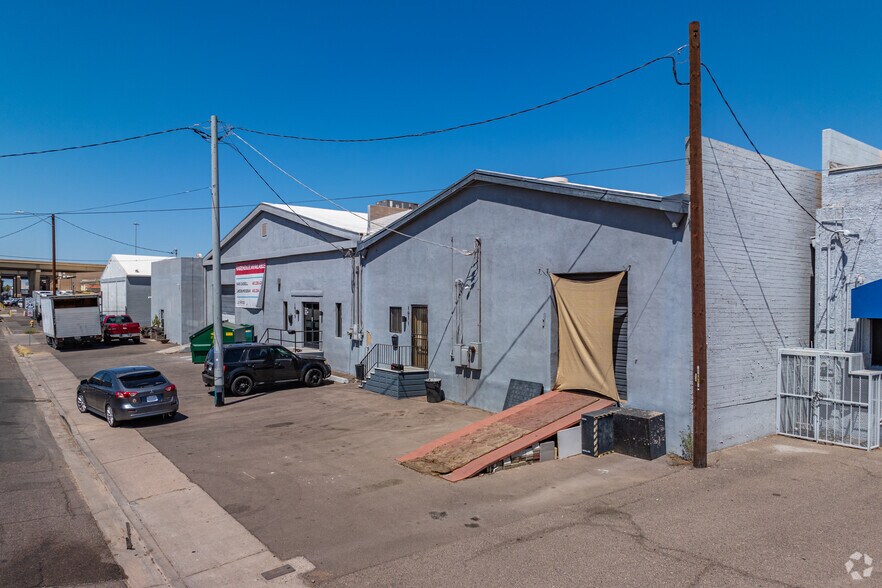 More Photos Of 1011-1021 N 21st Ave, Phoenix Warehouse For Lease