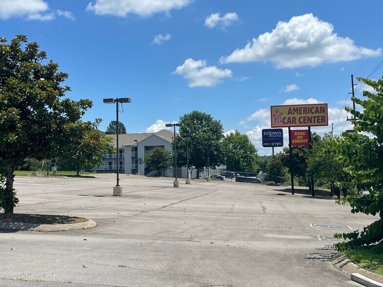 More Photos Of 1635 Bell Rd, Nashville Auto Dealership For Lease