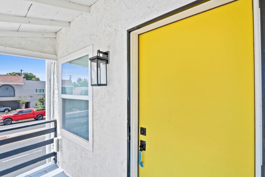 More Photos Of 6060-6068 Atlantic Ave, Long Beach Apartments For Sale