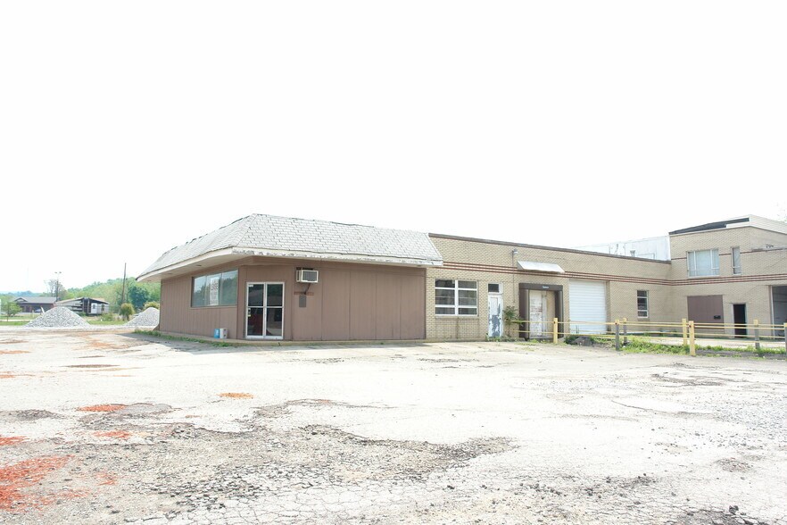 More Photos Of 2133 Us-22, Blairsville Warehouse For Sale