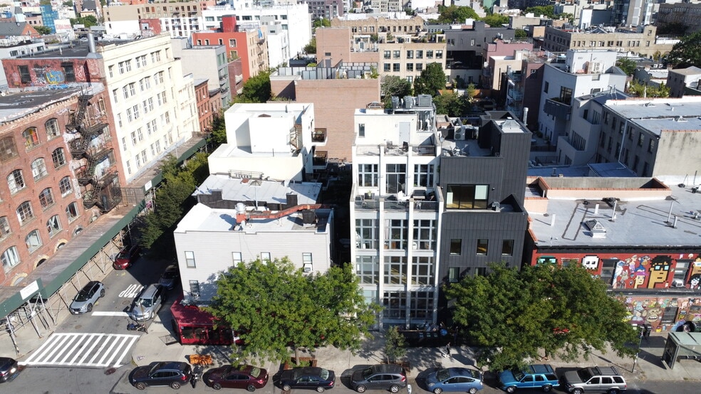 More Photos Of 161 Roebling St, Brooklyn Apartments For Sale