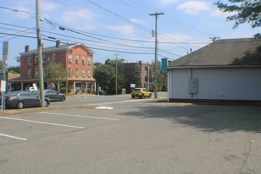 More Photos Of 3000 Whitney Ave, Hamden Unknown For Lease