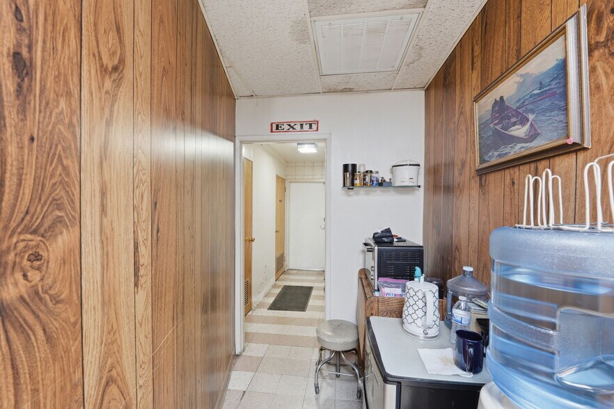 More Photos Of 2268 Long Beach Blvd, Long Beach Medical For Sale