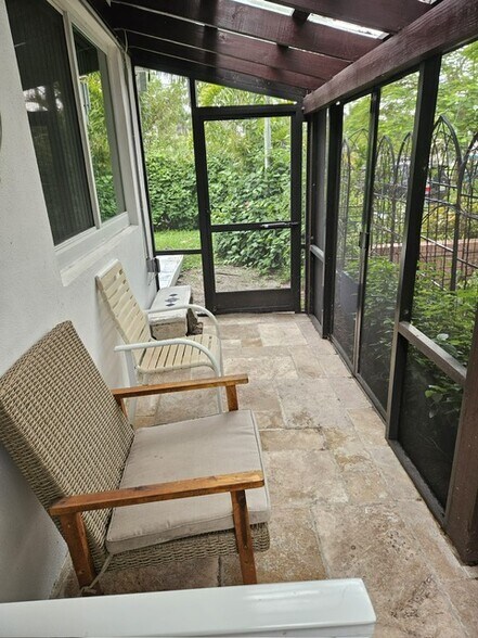 More Photos Of 4512 Seagrape Dr, Lauderdale-by-the-Sea Multifamily For Sale
