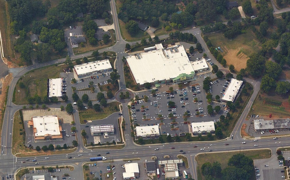 More Photos Of 4455 Highway 49 S, Harrisburg Freestanding For Lease