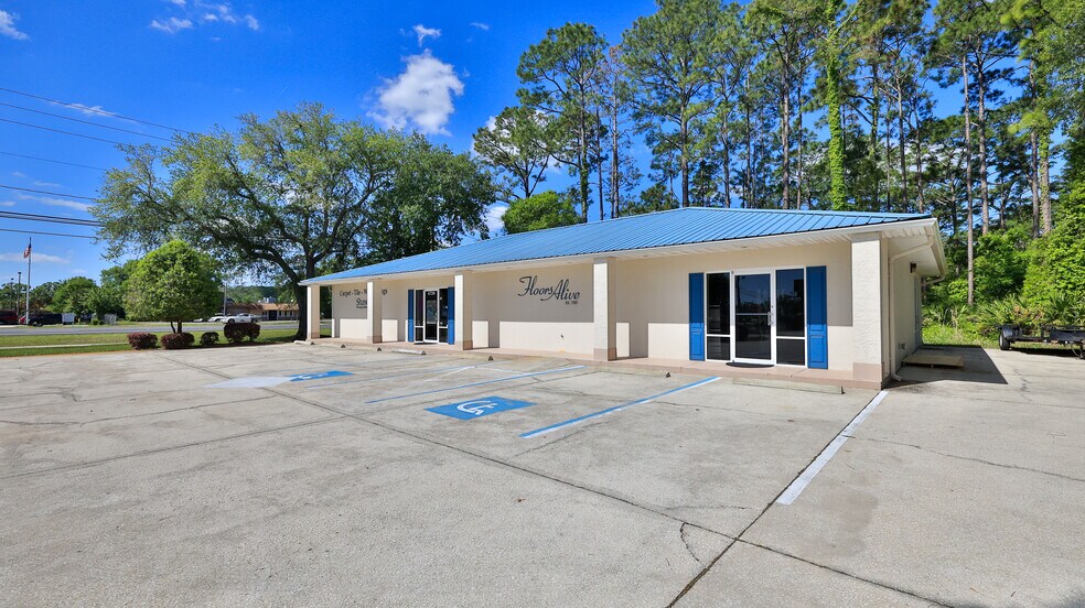 Primary Photo Of 4720 E Moody Blvd, Bunnell Freestanding For Sale