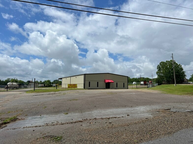 Primary Photo Of 5671 Pidgeon Roost Rd, Memphis Warehouse For Lease