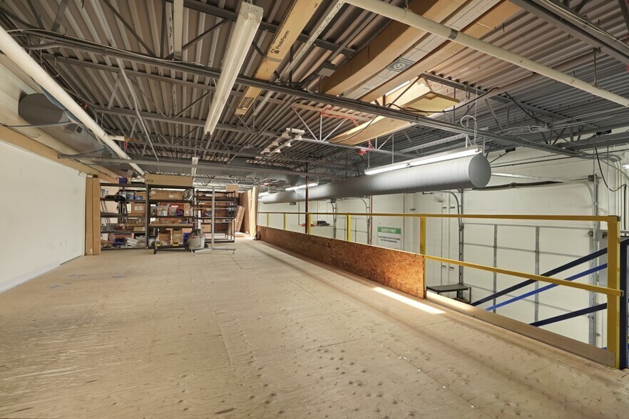 More Photos Of 10835 Dover St, Westminster Unknown For Lease