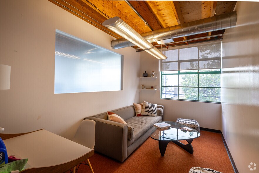 More Photos Of 550-590 2nd St, Oakland Office For Lease