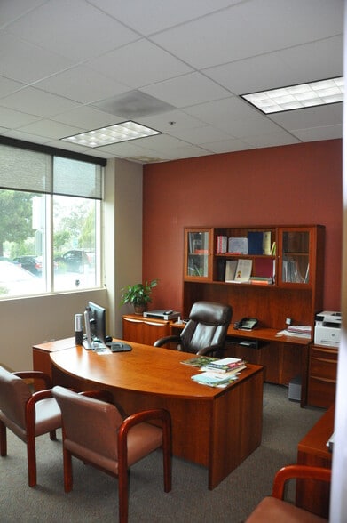 More Photos Of 180 Westridge Dr, Watsonville Office For Lease