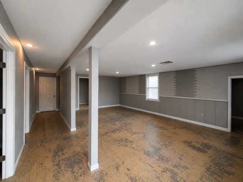 More Photos Of 31515 U.S. Highway 19 N, Palm Harbor General Retail For Lease